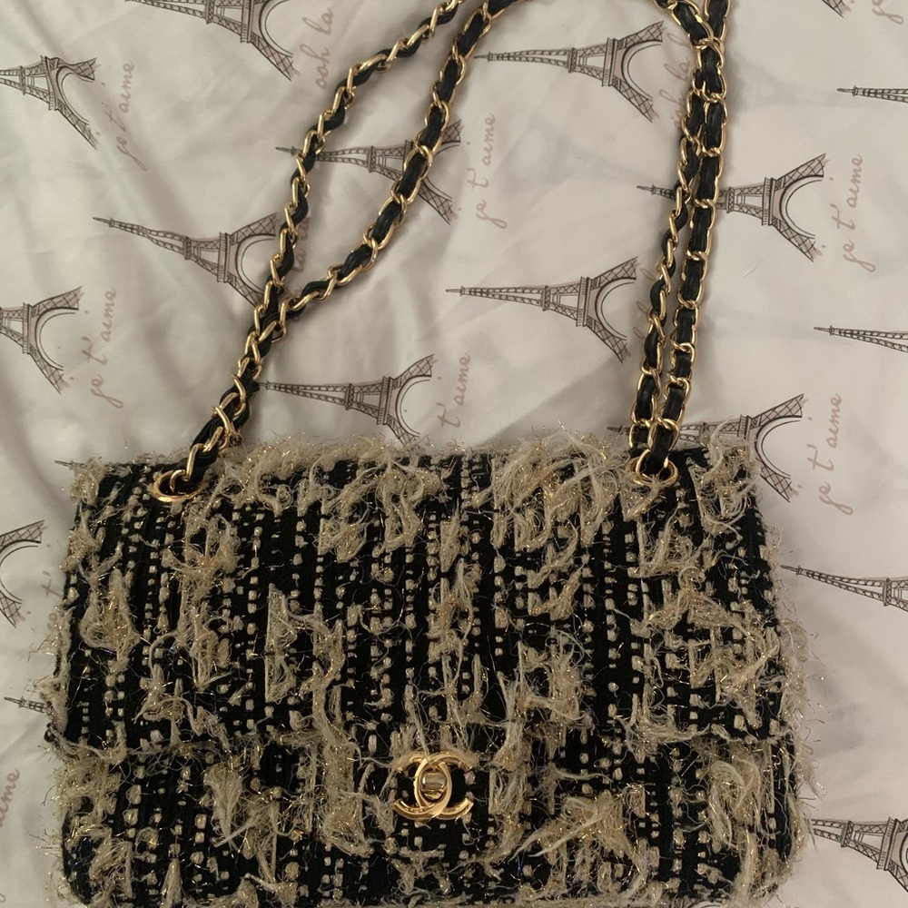 CHANEL Black & Gold Tweed medium classic flap